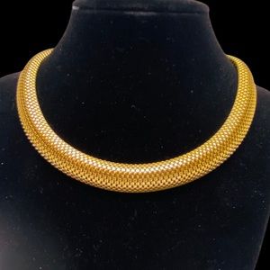 Gold Tone Necklace